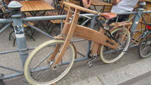  img  Fahrrad aus edlem Holz für edle Menschen  