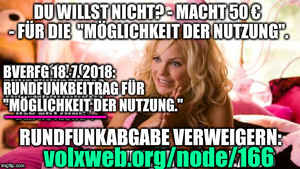  girl_red_pillow-moeglichk x300